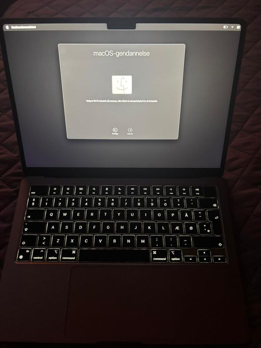 Laptop MacBook Air (13-inch, M3, 2024)