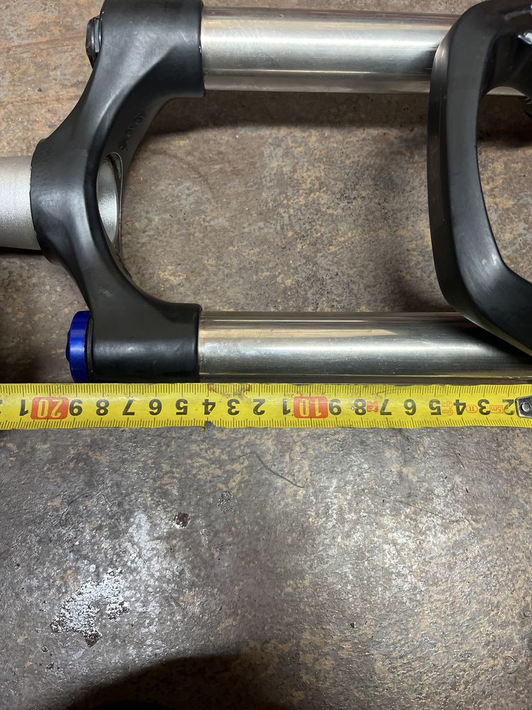 rokc shok Sektor Silver RL 140mm