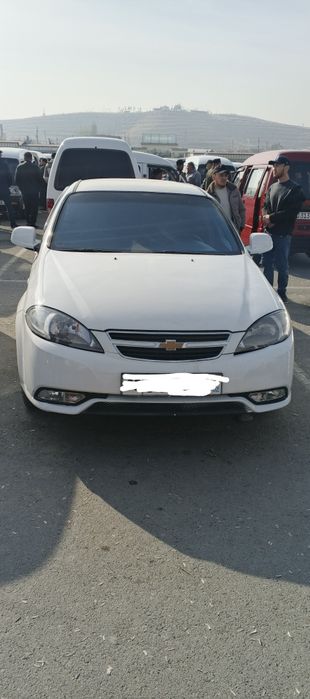 Ласетти сотилади, жентра қилинган,