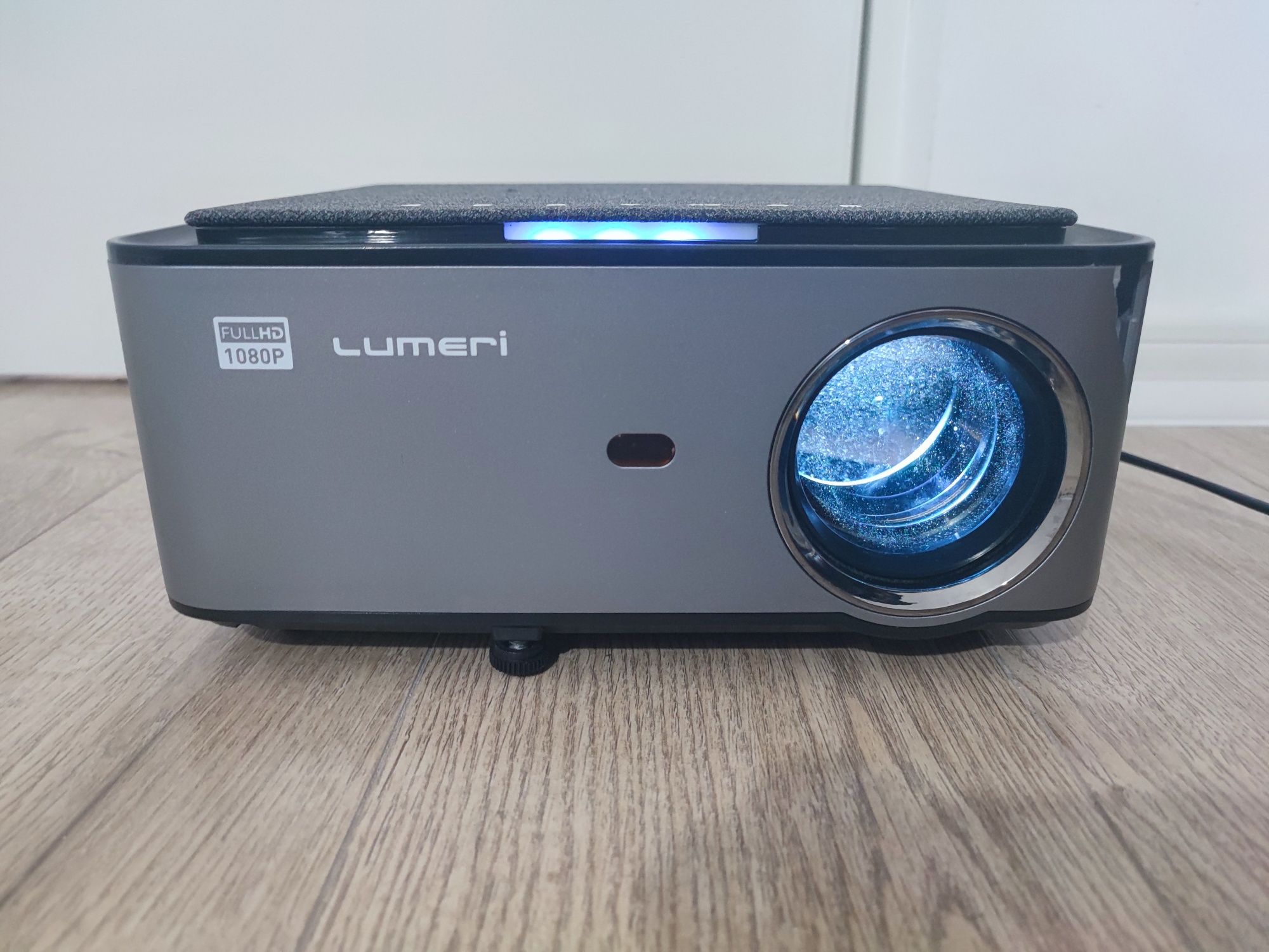 Video proiector Lumeri Full HD Led projector F560