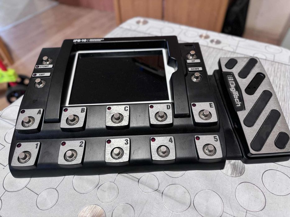 Дигитален процесор Digitech IPB10