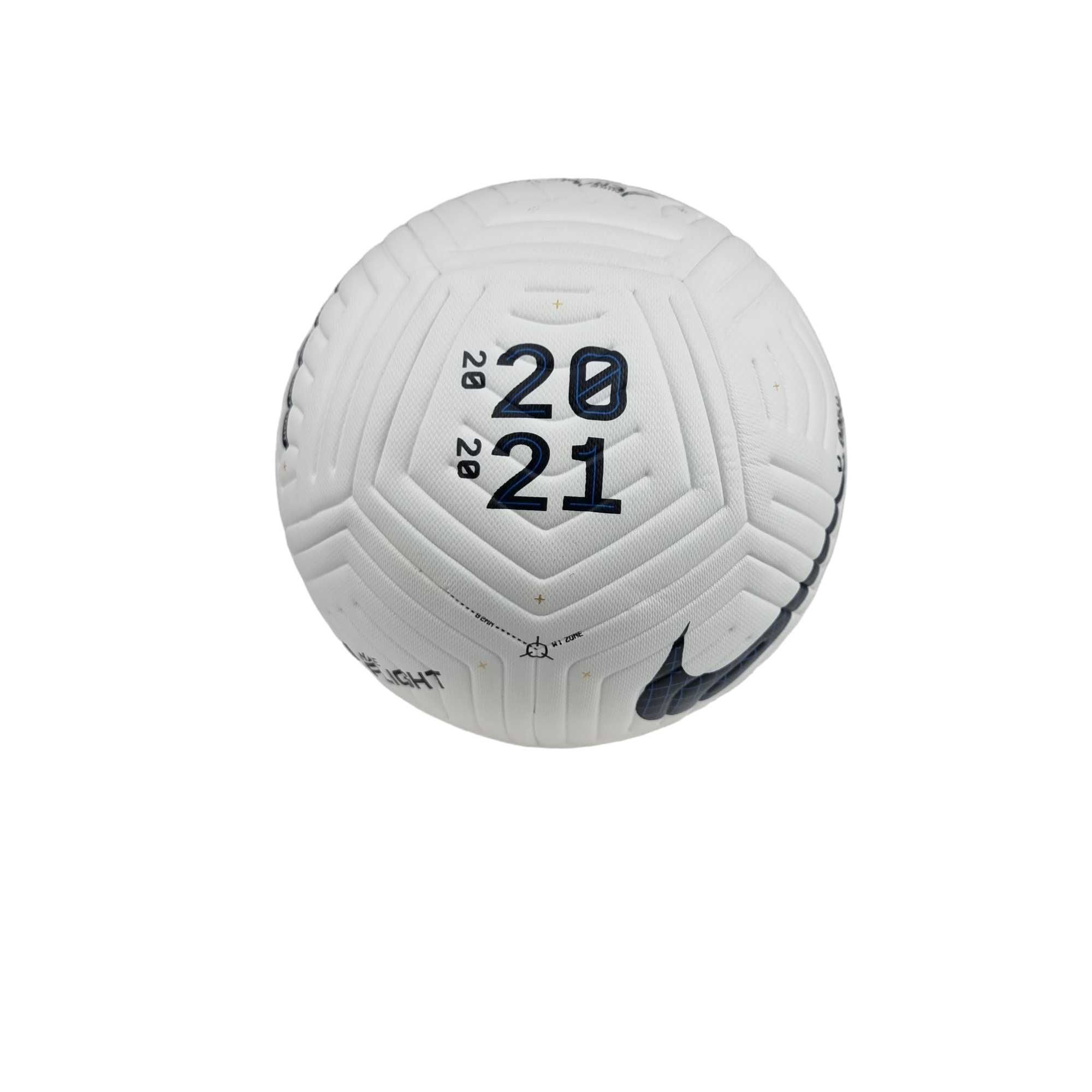 Мяч футбольный 5 Nike Flight