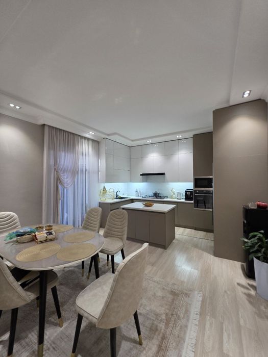 3 сотки , напротив Карасу 6, маг.Динамо