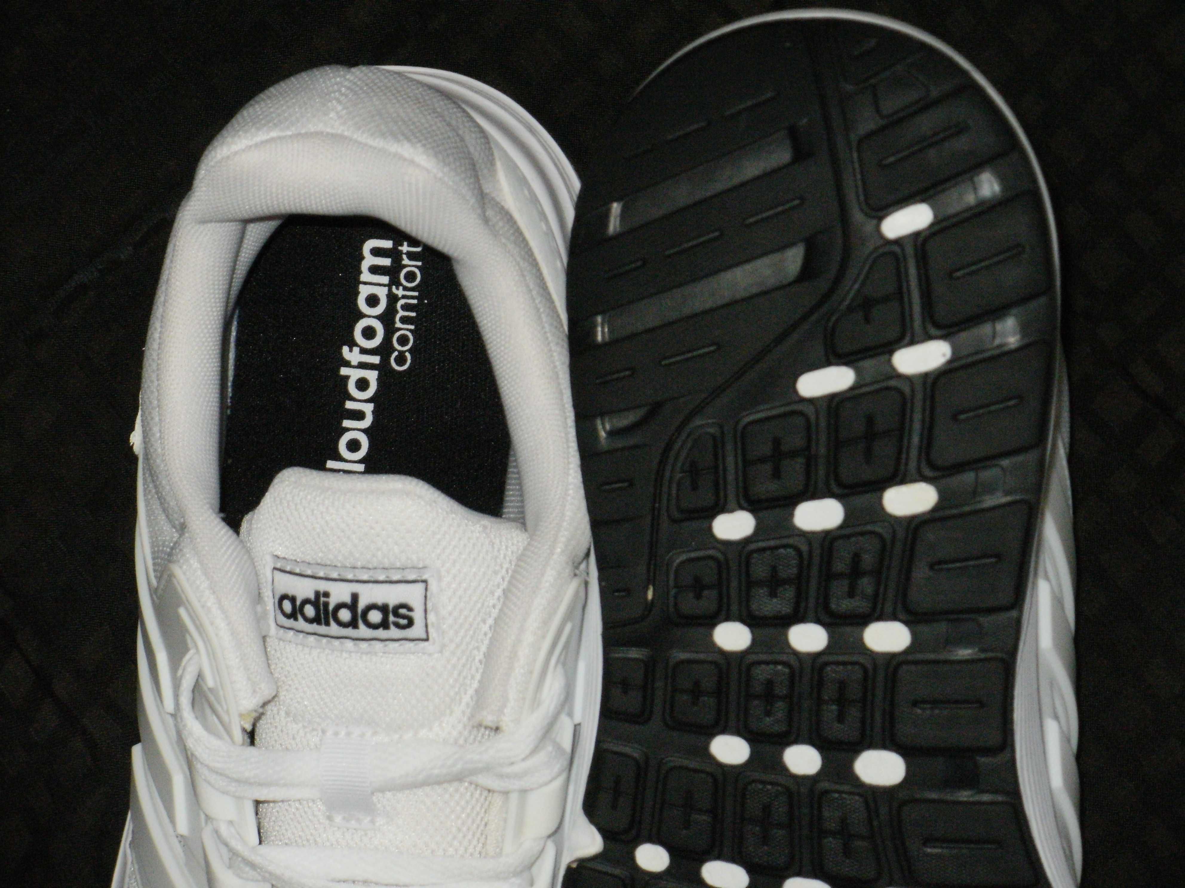 ADIDAS оригинални мъжки маратонки 43,5