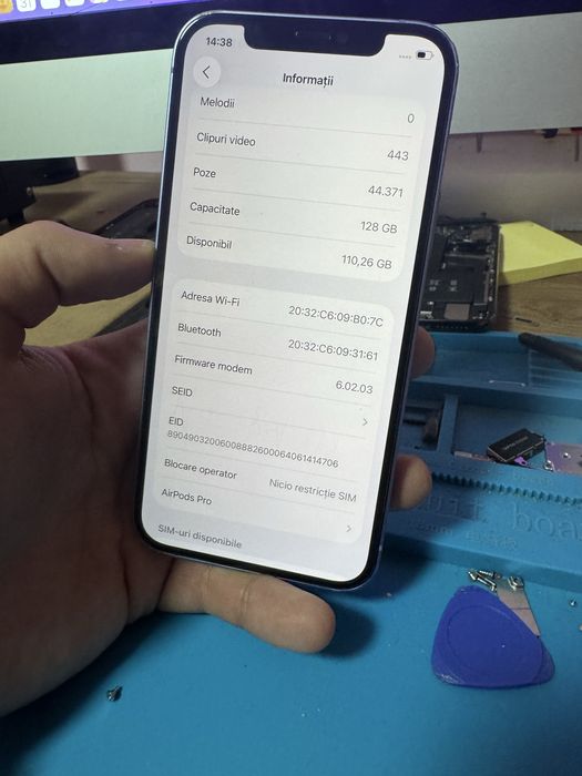 Iphone 12 128 gb, baterie 87, liber