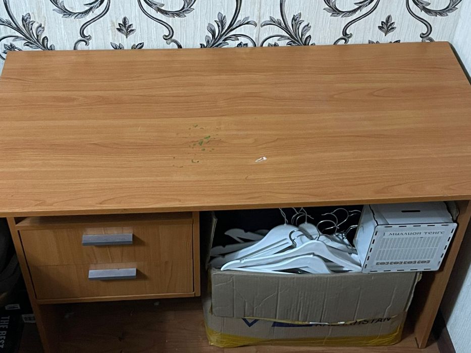 Продается стол для работы