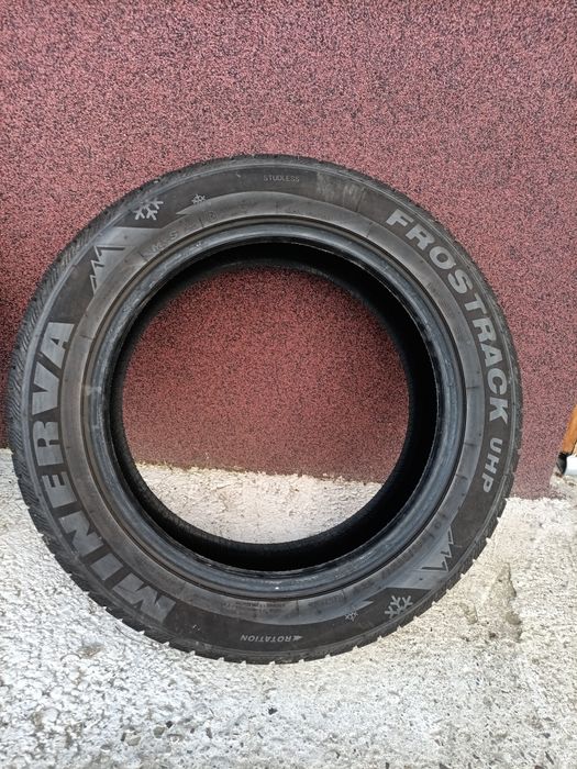 Se vând set cauciucuri iarnă