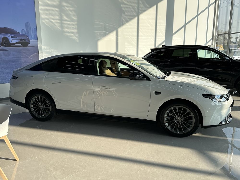 LEAPMOTOR C 01 ev 525 km nalichida