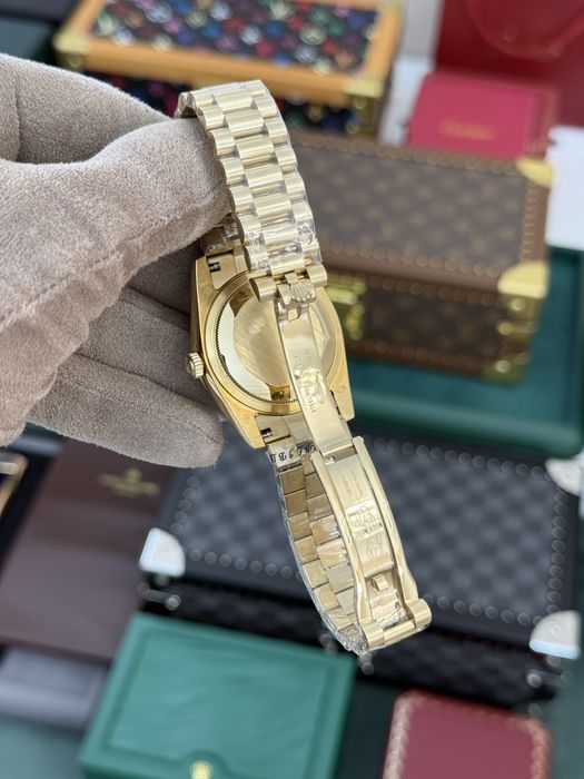 Rolex Day-Date 36mm Red Dial