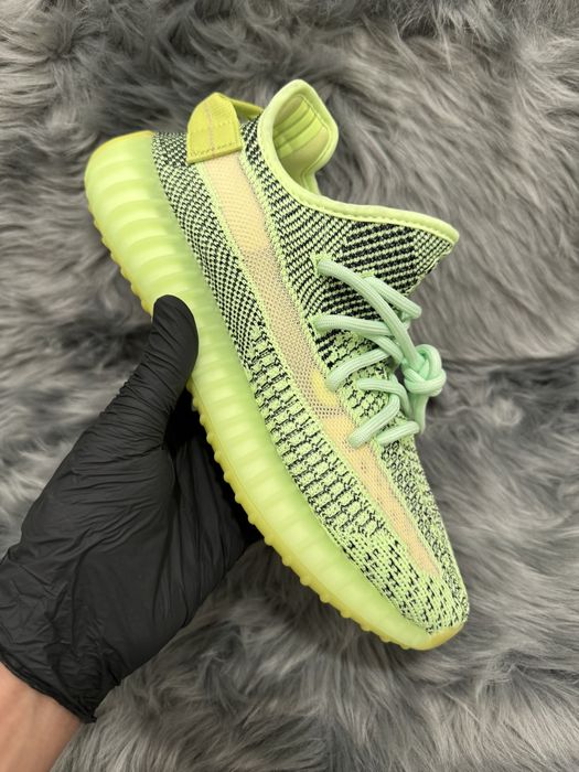 36-46 Yeezy 350 yeezreel