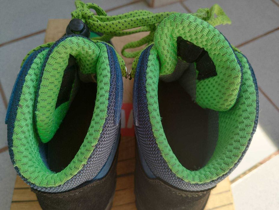 Зимни детски обувки Olang