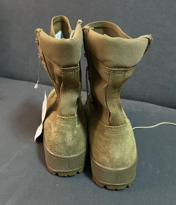 Bocanci McRae, mărimea 5,5XW. Talpicul are 26 cm