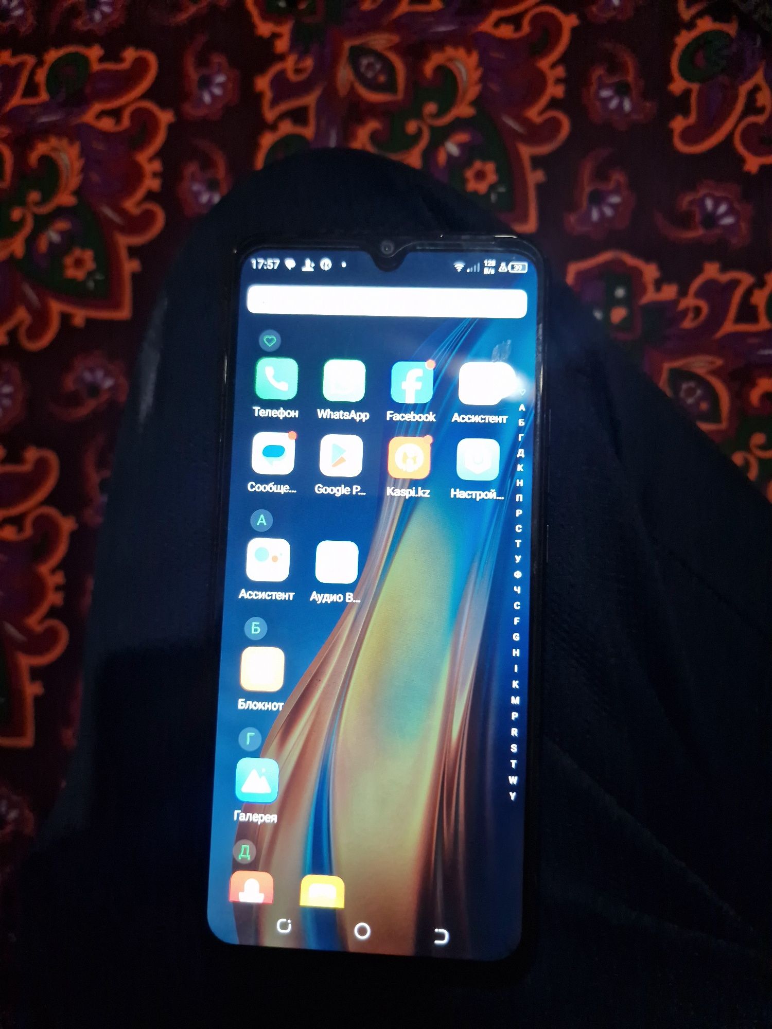 Продается Телефон  Tecno