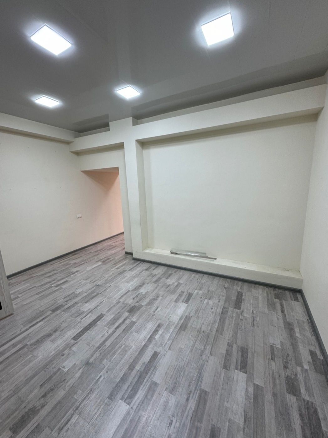 Arenda ofis SHaxristanskiy metro 64m²  900