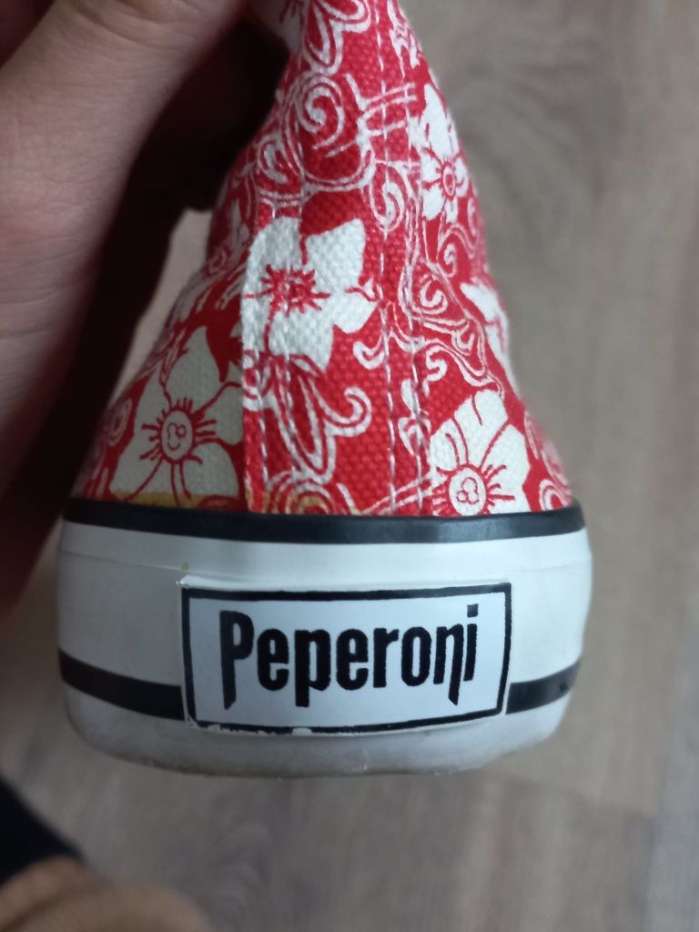 Teniși originali rosii peperoni model vans