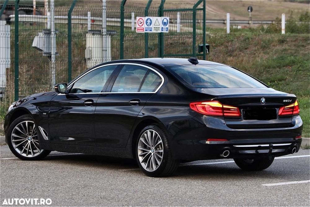 BMW Seria 5 G30 520d 190cp Luxury HUD Led Trapa Piele LiveCockpit