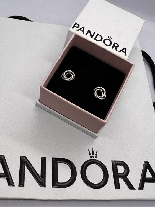Pandora обеци Пандора