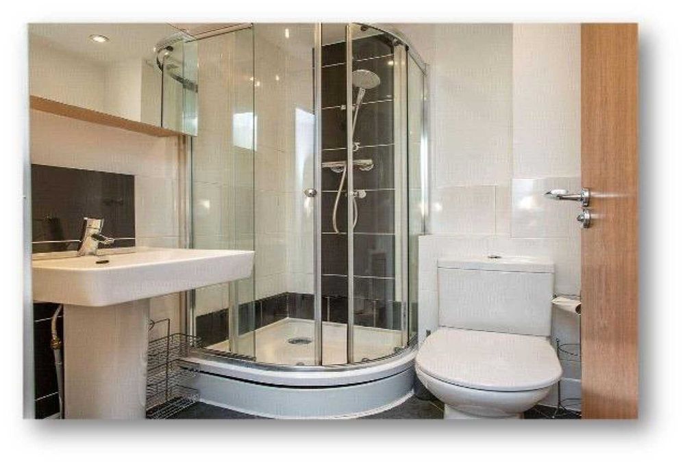 Дава се под наем Двустаен апартамент в София, Център - 60 кв.м за 397.8 € - Снимка #3