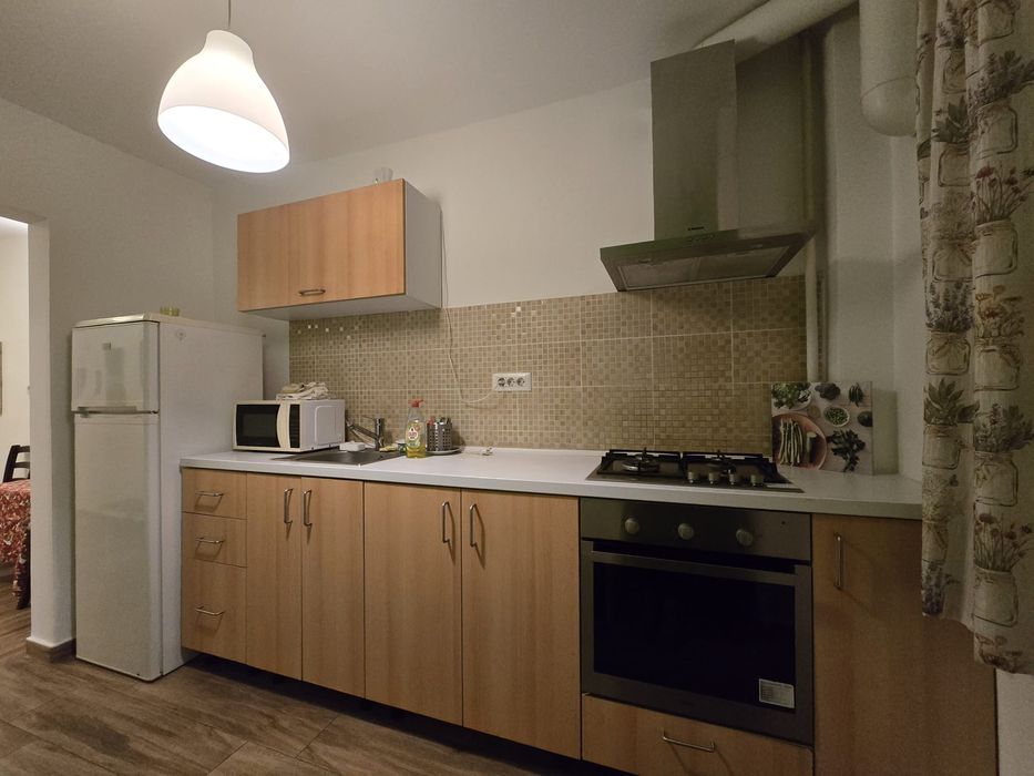 Vand Apartament 2 camere decomandate zona Titan, Str Tina Petre