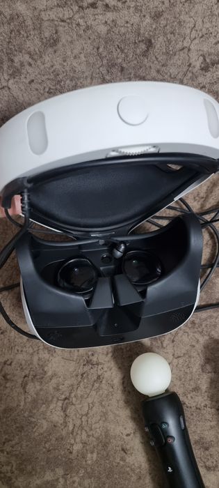 PS4 VR ochki sotiladi polik navarot komplekt