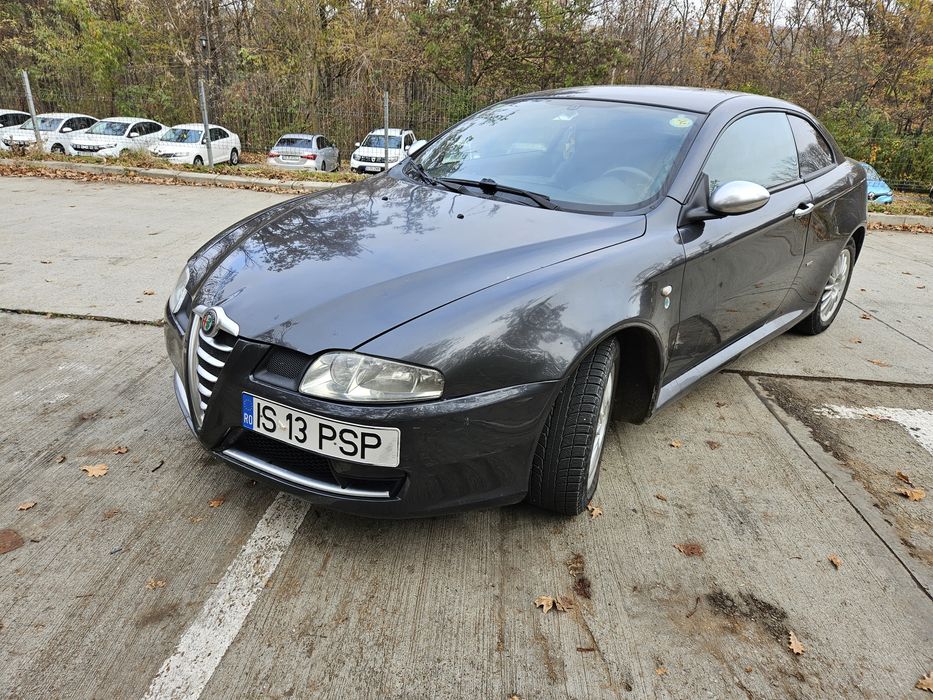 Vând Alfa Romeo GT Q2 1.9 jtd