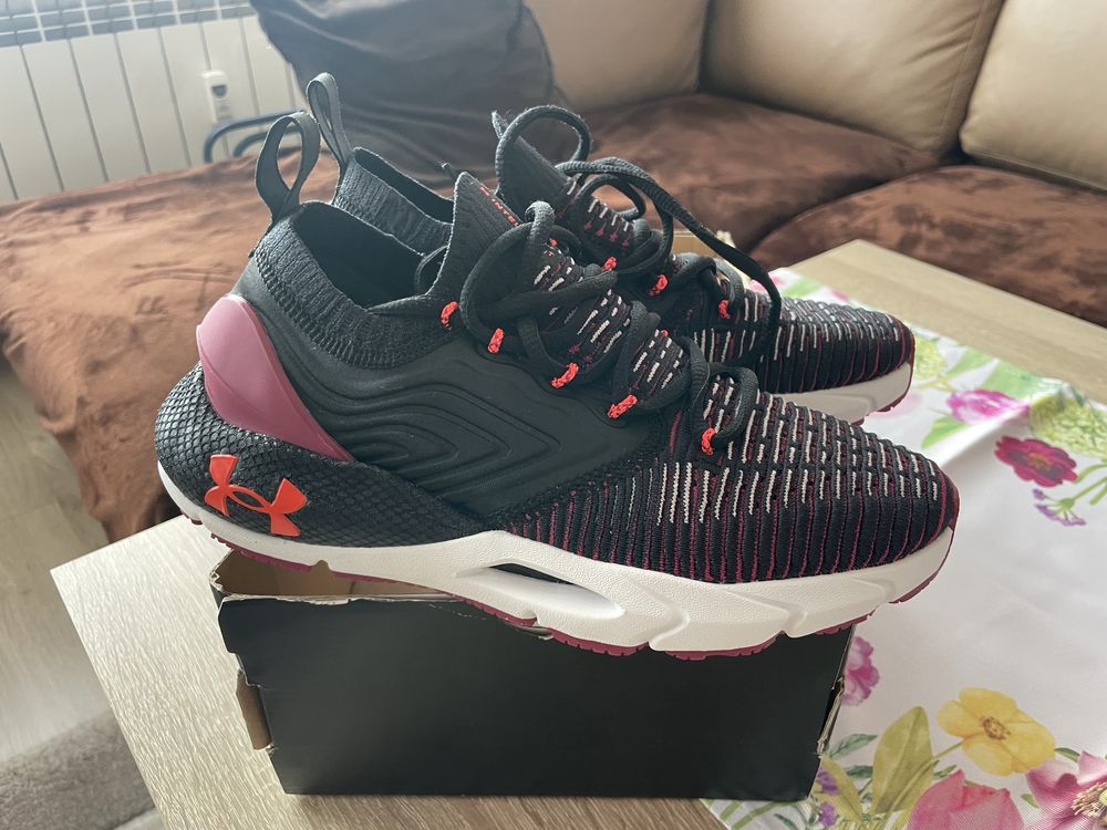 Маратонки Under Armour Phantom EUR36.5
