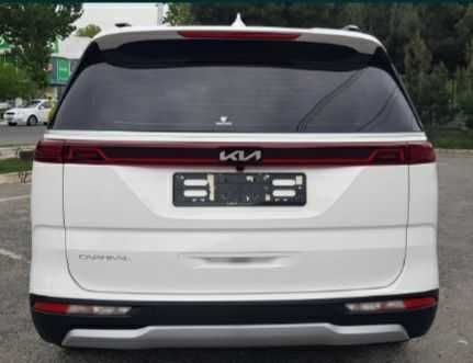 KIA Carnival новый на бензине