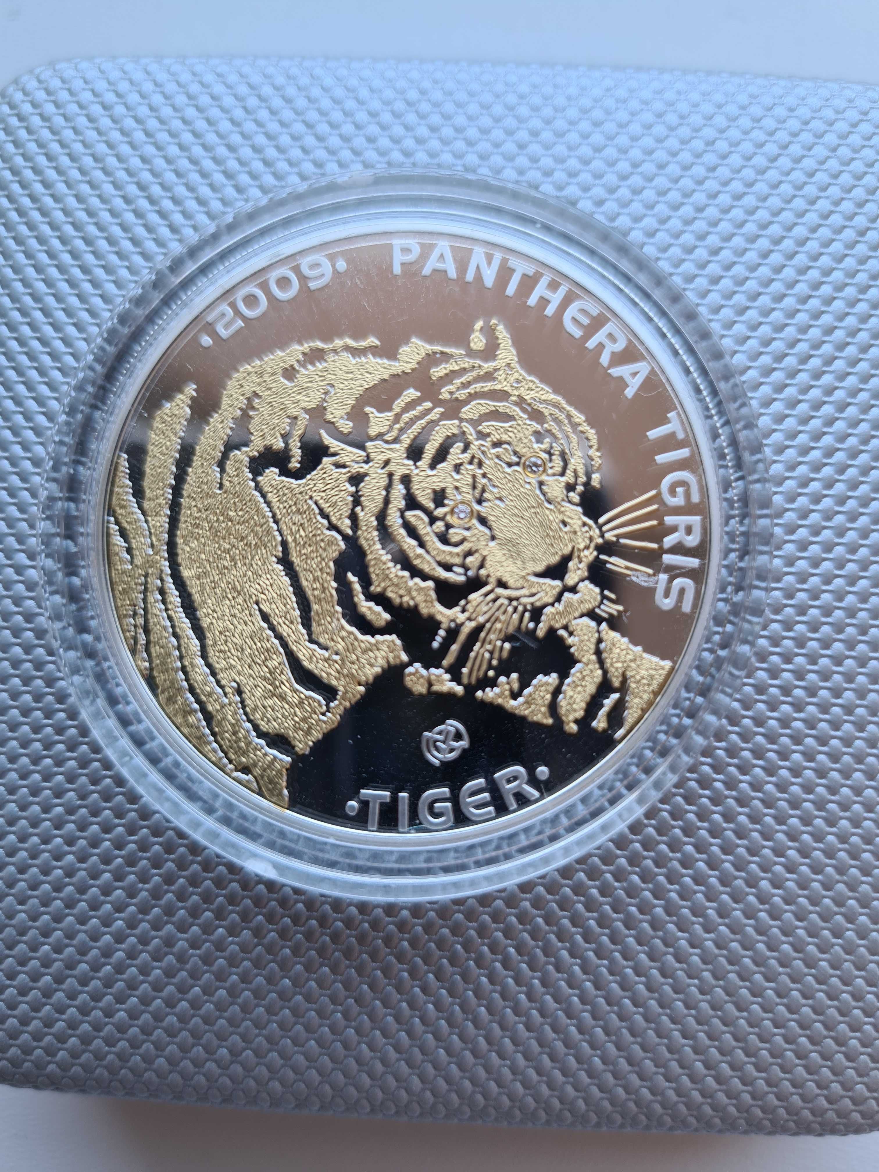 Монета «Тигр» из серии "Исчезающие виды животных".