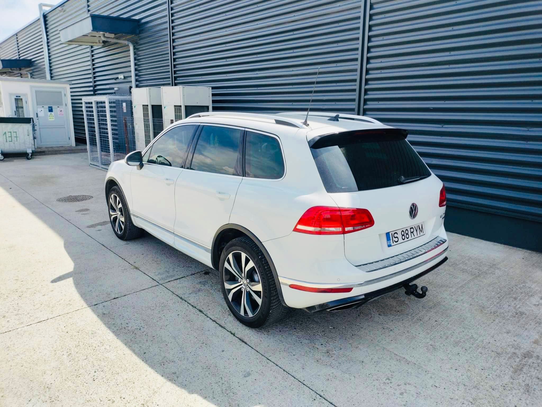 Volkswagen Touareg 3.0 v6 262 cp an 2017 preț 19800€