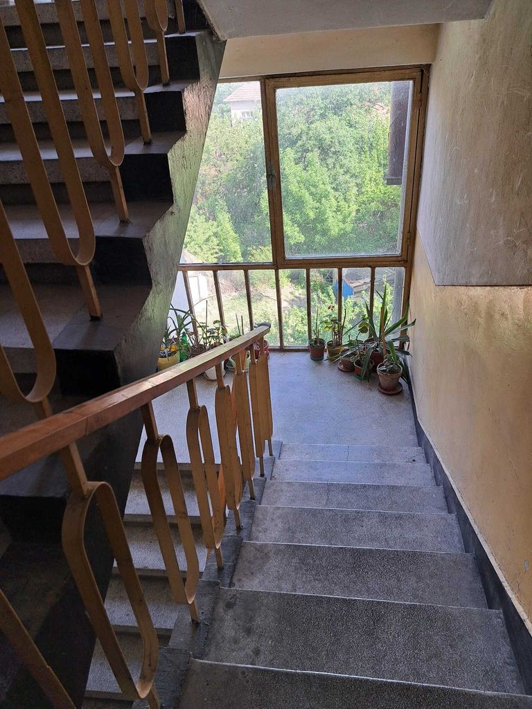 Продава се Тристаен апартамент в Видин, Център - 103 кв.м за 1068 €/кв.м - Снимка #9