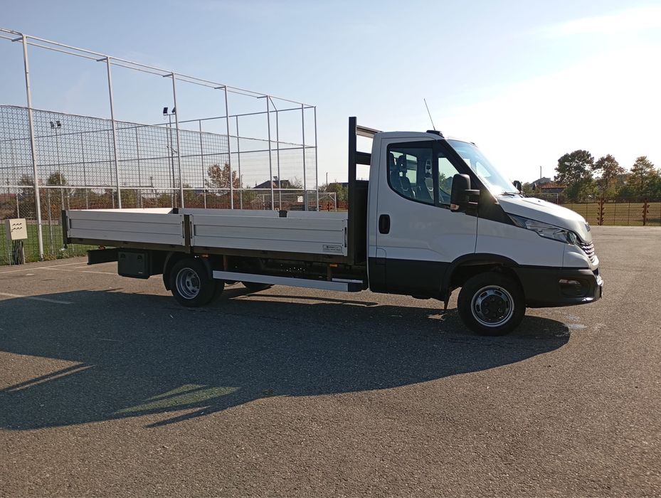 Vând Iveco  daily