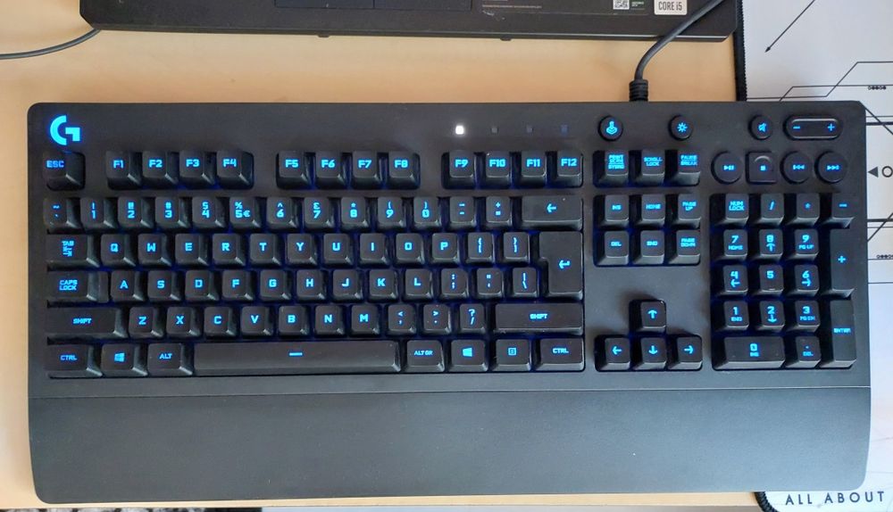Vand set tastaura+mouse+mouse pad