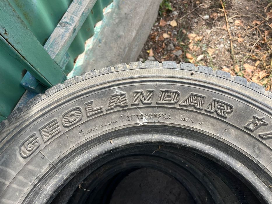 Продам зимние шины yokohama r15 205/70