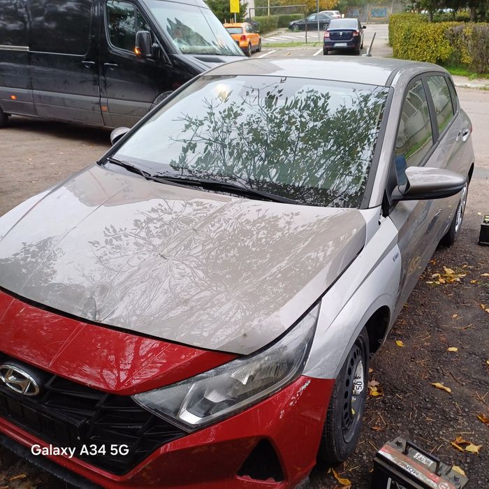 Hyundai i20 an 2023 luna 12