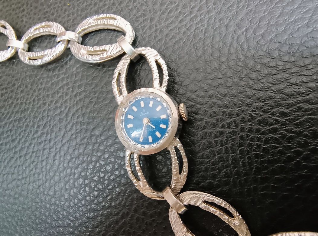 Сребърна Дамска Гривна Часовник  Stowa Made in Germany
