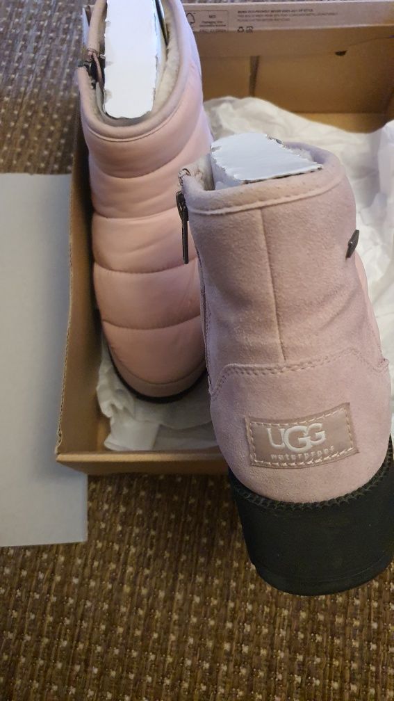 UGG ridge mini watherproof