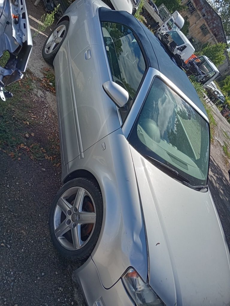 Dezmembrez Audi A4 B7 cabrio 2.0tdi