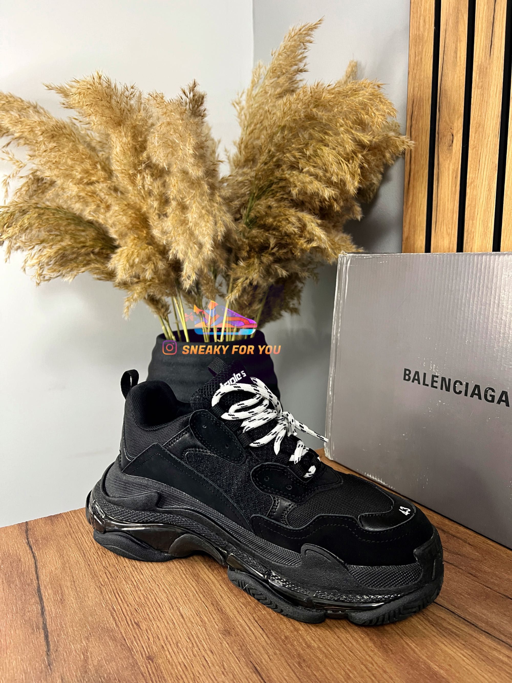 38-44 Balenciaga Triple S Black