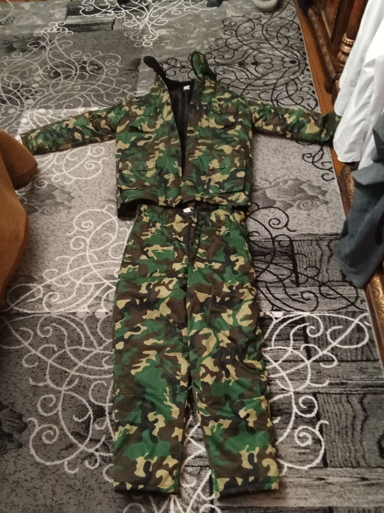 Продам форму камуфлированную