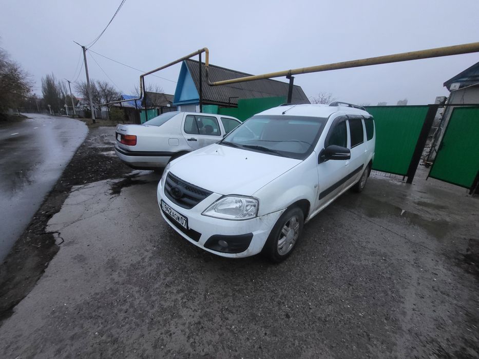 Лада Ларгус 7мест 16кл к4м рено.