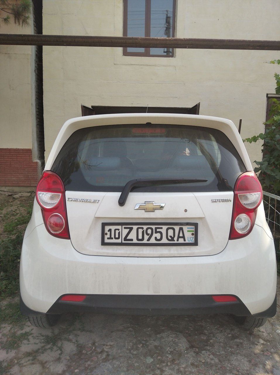 Chevrolet spark avtomobil