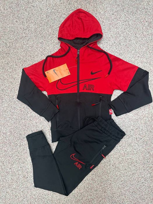 Treninguri și compleuri unisex