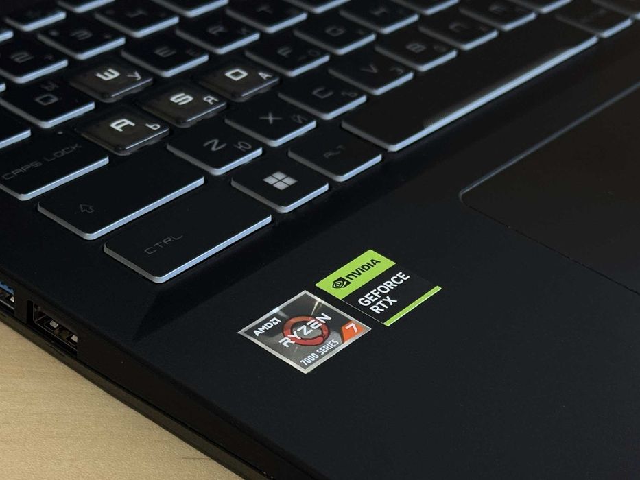 Бартер!МОЩЕН! 144Hz / AMD Ryzen™ 7 7735HS / RTX 4050 / 1TB SSD