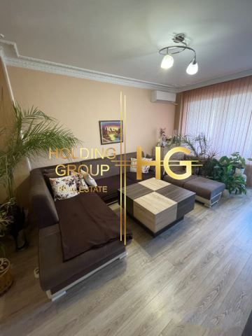 Продава се Четиристаен апартамент в Варна, Цветен квартал - 95 кв.м за 1790 €/кв.м - Снимка #9