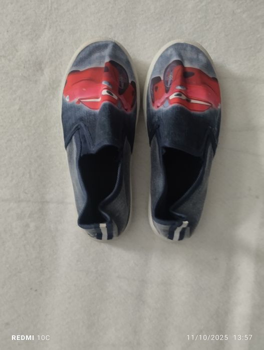 Детски дрехи и обувки