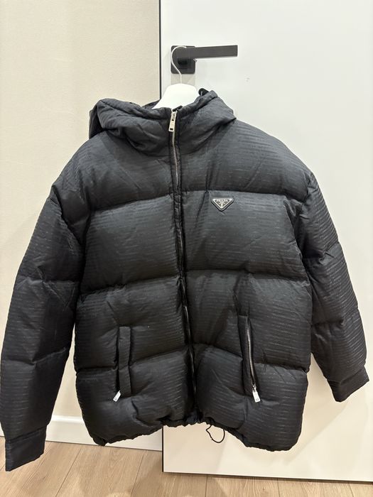 зимняя куртка prada