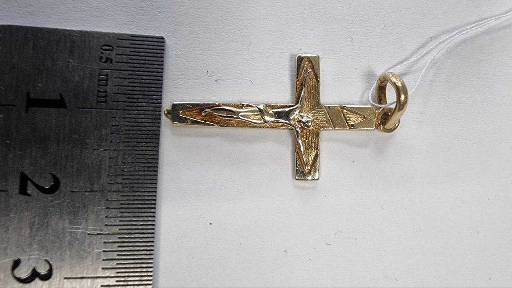 ***ТОП ЦЕНА*** Златен кръст 2.56гр. 14К