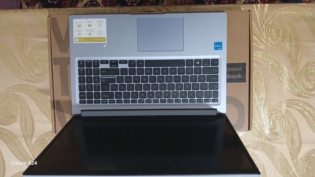 Asus vivobook 15 (x1502za)