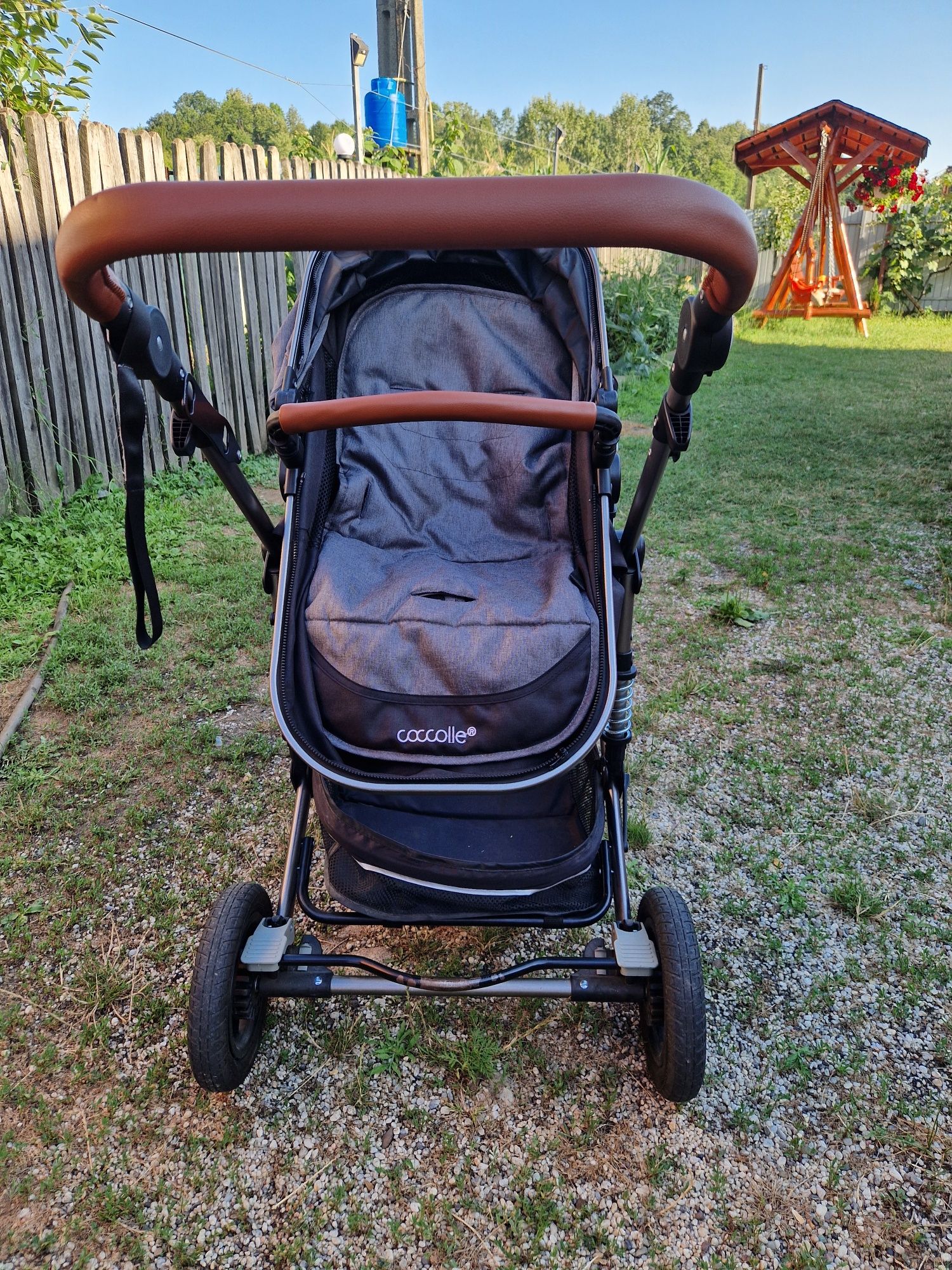 Vând Cărucior Coccolle 3in1