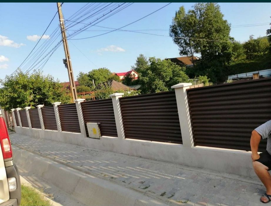 Executam garduri din plasa borduroasa și sipca metalica jaluzele verti